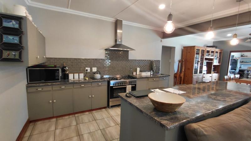 5 Bedroom Property for Sale in Universitas Free State